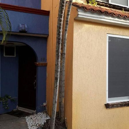 カンクンCozy Townhouse In Great Locationアパートメント エクステリア 写真